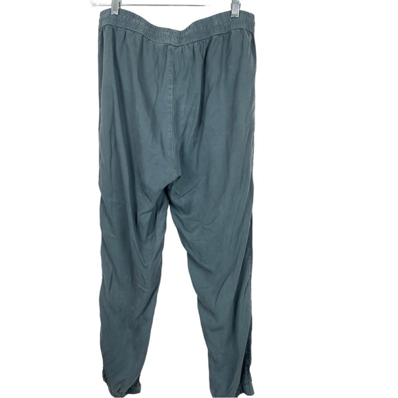 🥑5/$25 Mododoc Los Angeles slate grey tencel Joggers Size Small - Picture 2 of 5